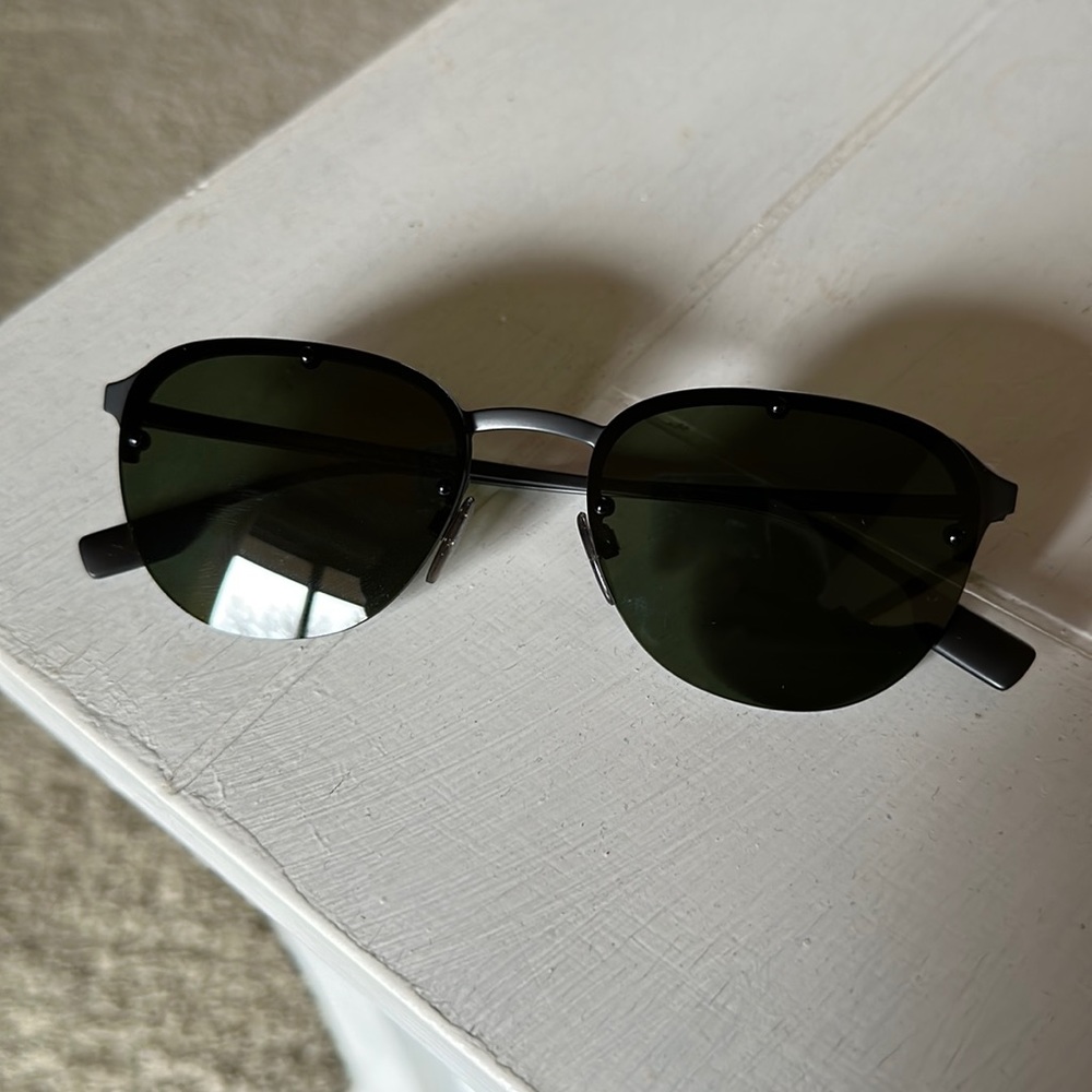 Burberry Green Tinted Sunglasses Model 3103 (Discontinued) 😍🙌🏽